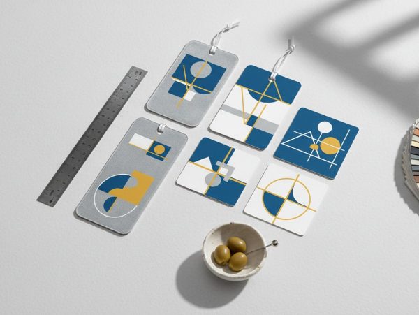 Καρτελάκια Ρούχων Τιμές 2026: Ο Πλήρης Οδηγός Κόστους & Ποιότητας